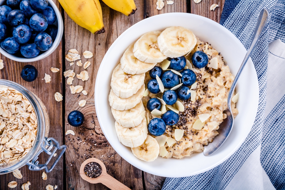 oatmeal with blueberries